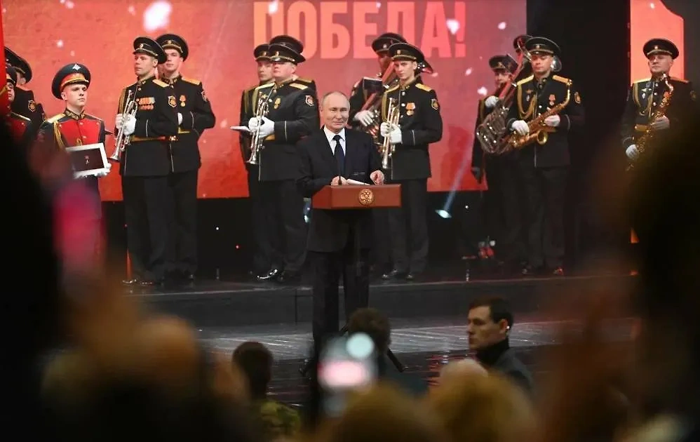 Владимир Путин. Обложка © Life.ru