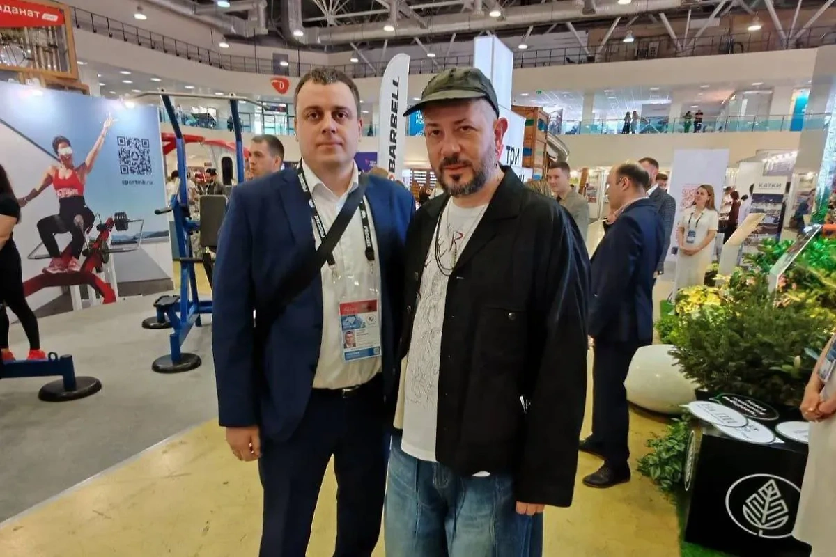 Артемий Лебедев и Алексей Стасёнок (справа налево). Обложка © Telegram / СТАСЁНОК АЛЕКСЕЙ