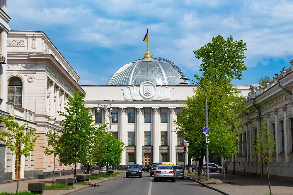 Верховная рада. Обложка © Shutterstock / FOTODOM / Oleksandr Zaiats