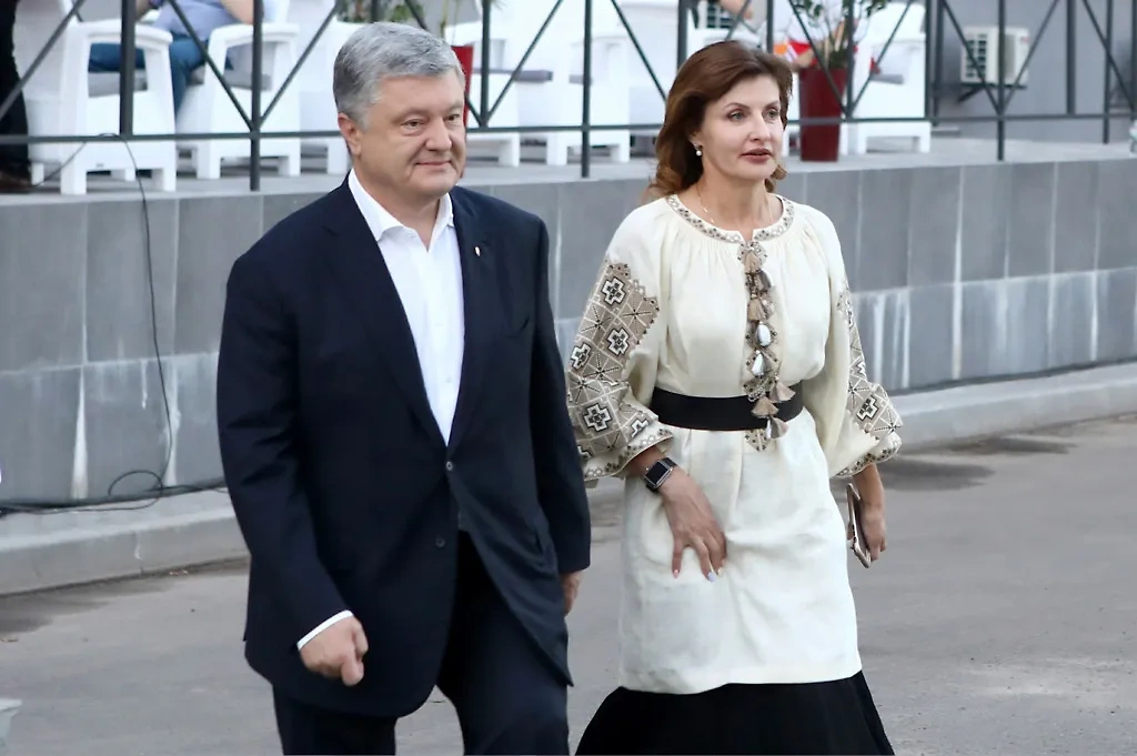Пётр Порошенко* с женой Мариной. Обложка © ТАСС / Петр Сивков