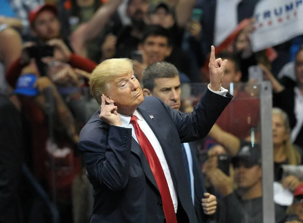 Дональд Трамп. Обложка © Shutterstock / FOTODOM / Matt Smith Photographer