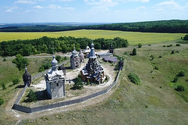 Храмовый комплекс Новый Иерусалим до атаки ВСУ.  Обложка © bel.cultreg.ru