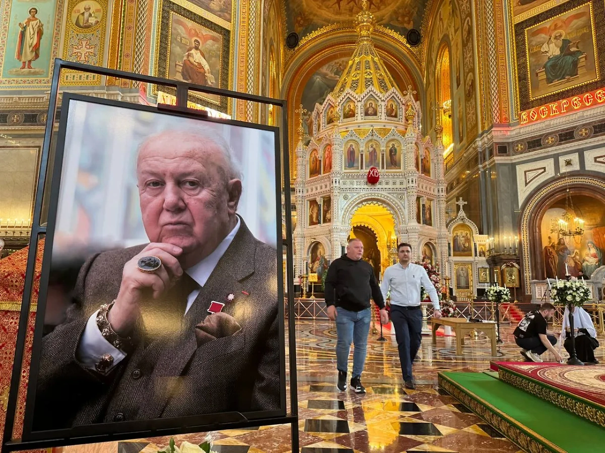 Зураб Церетели. Обложка © Life.ru