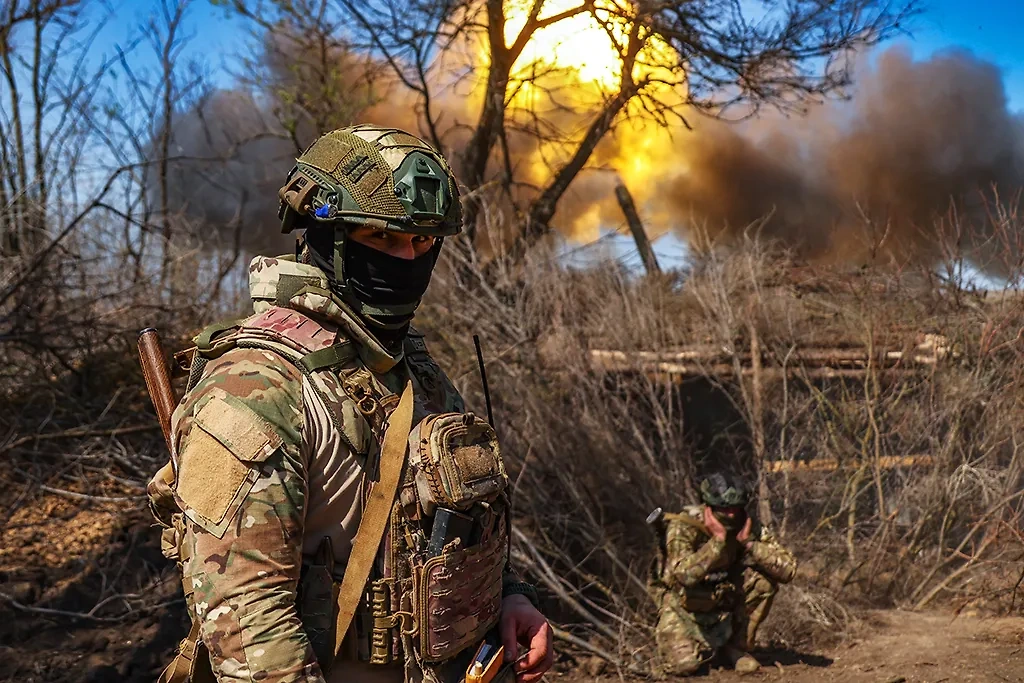 Российский военный в зоне проведения СВО. Обложка © ТАСС / Алексей Коновалов