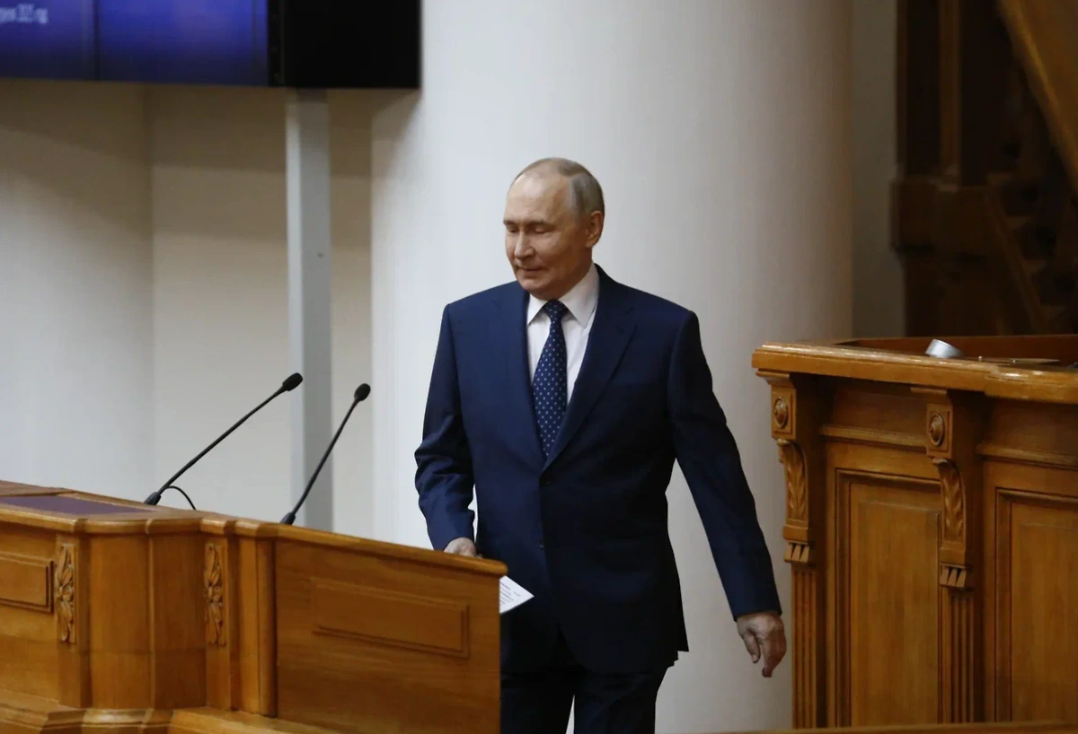 Владимир Путин. Обложка © Life.ru