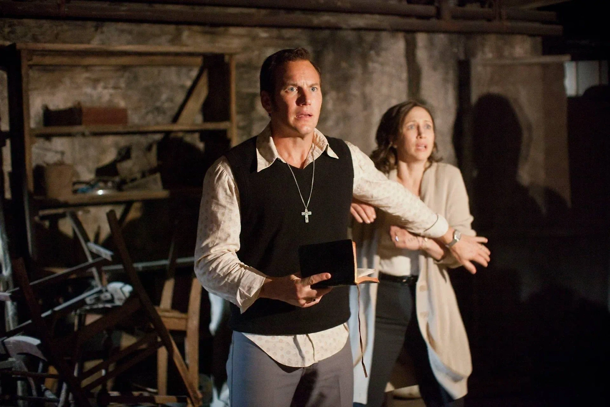 Заклятие (The Conjuring). Фото © Кадр из фильма «Заклятие», режиссёр Джеймс Ван / Kinopoisk