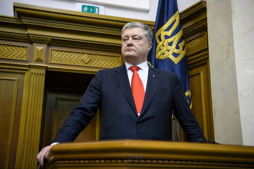 Пётр Порошенко*. Обложка © Shutterstock / FOTODOM / paparazzza