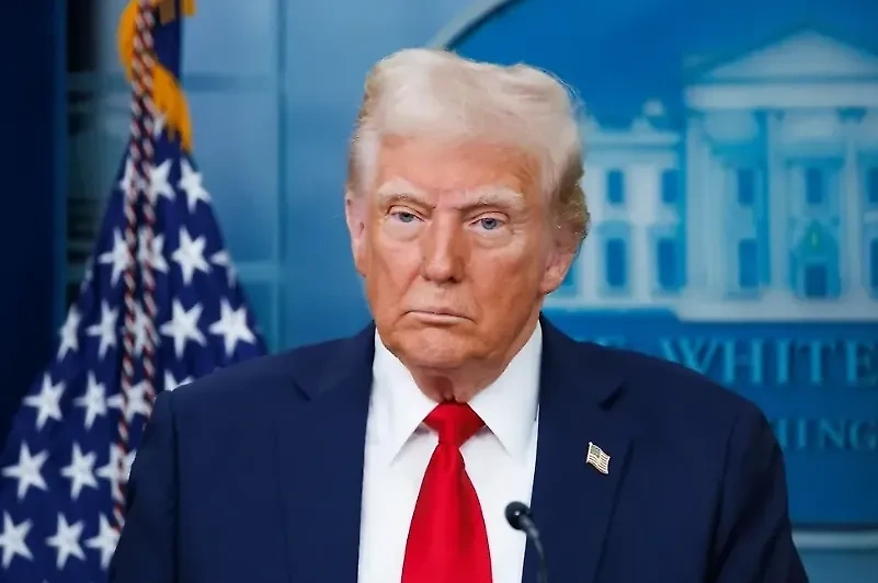 Дональд Трамп. Обложка © Shutterstock / FOTODOM / Joshua Sukoff