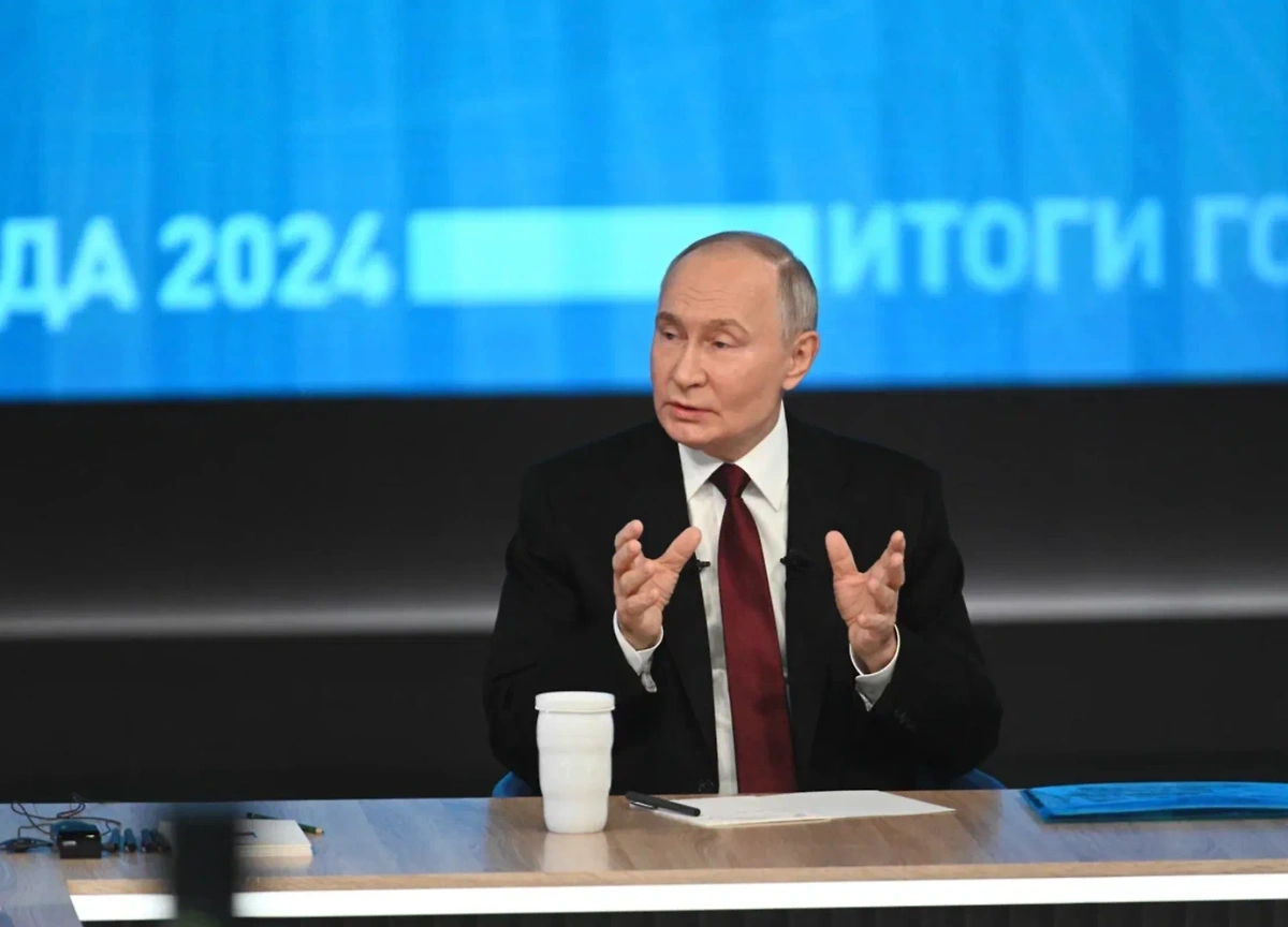 Президент РФ Владимир Путин. Обложка © Life.ru