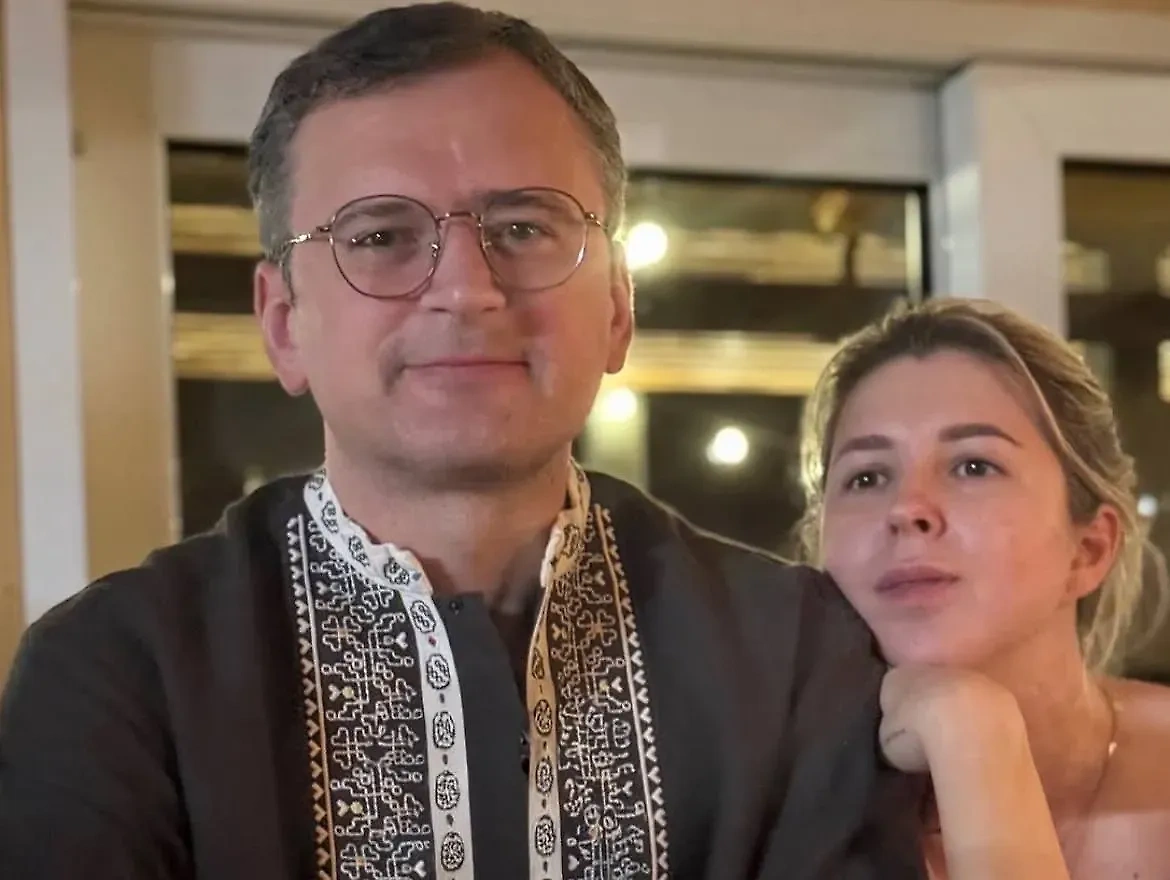 Дмитрий Кулеба и Светлана Павелецкая. Обложка © Instagram (признан экстремистской организацией и запрещён на территории Российской Федерации) / paveletskaya_svitlana