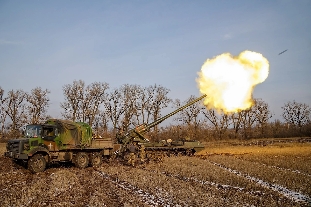 Военная техника. Обложка © Shutterstock / FOTODOM / Dmytro Larin