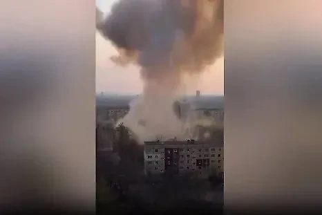 Дым над рестораном с командирами ВСУ и НАТО в Кривом Роге. Обложка © Telegram / Юрий Подоляка