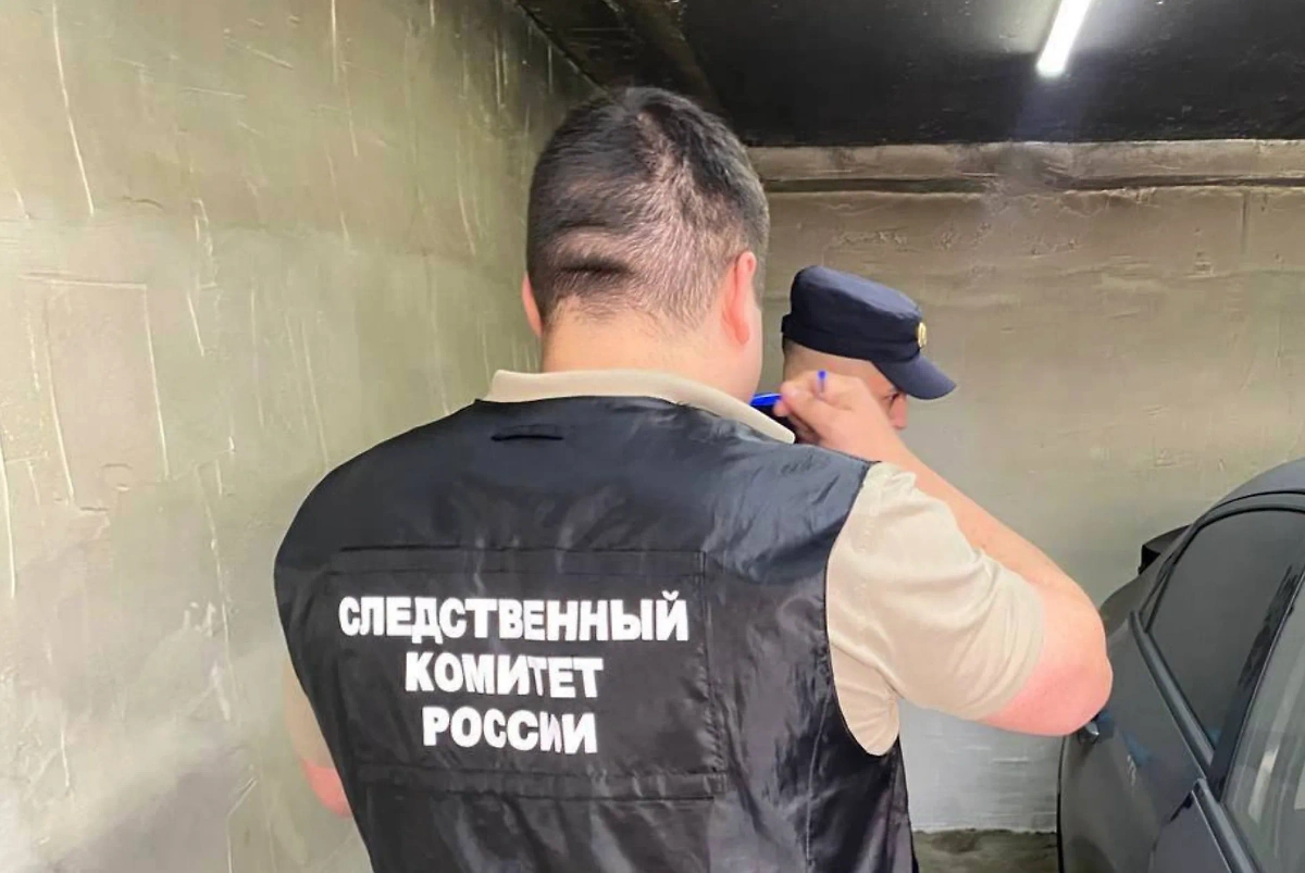 СК работает на месте гибели двух девочек в Саратове. Фото © Telegram / Следком 64