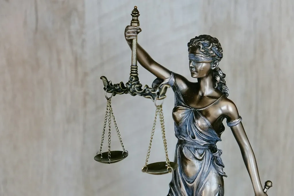 Сивол юстиции. Обложка © unsplash.com / Tingey Injury Law Firm