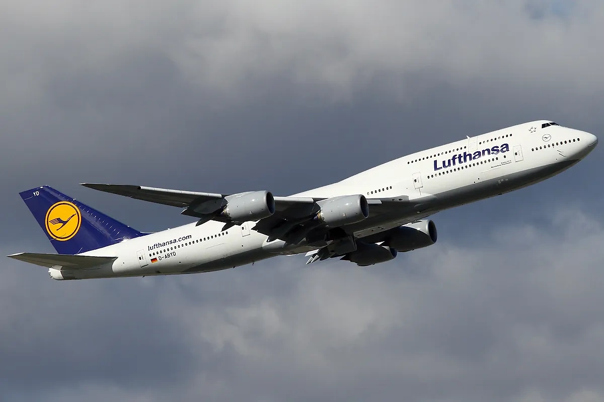 Boeing 747-8. Обложка © Wikipedia / Konstantin von Wedelstaedt