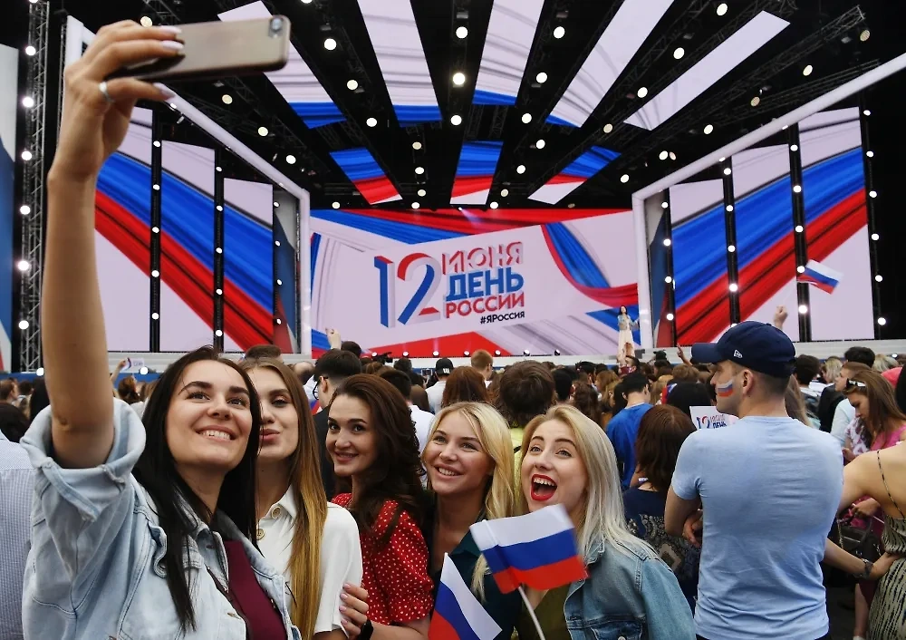 День России — один из самых молодых государственных праздников. Фото © РИА «Новости» / Евгений Биятов