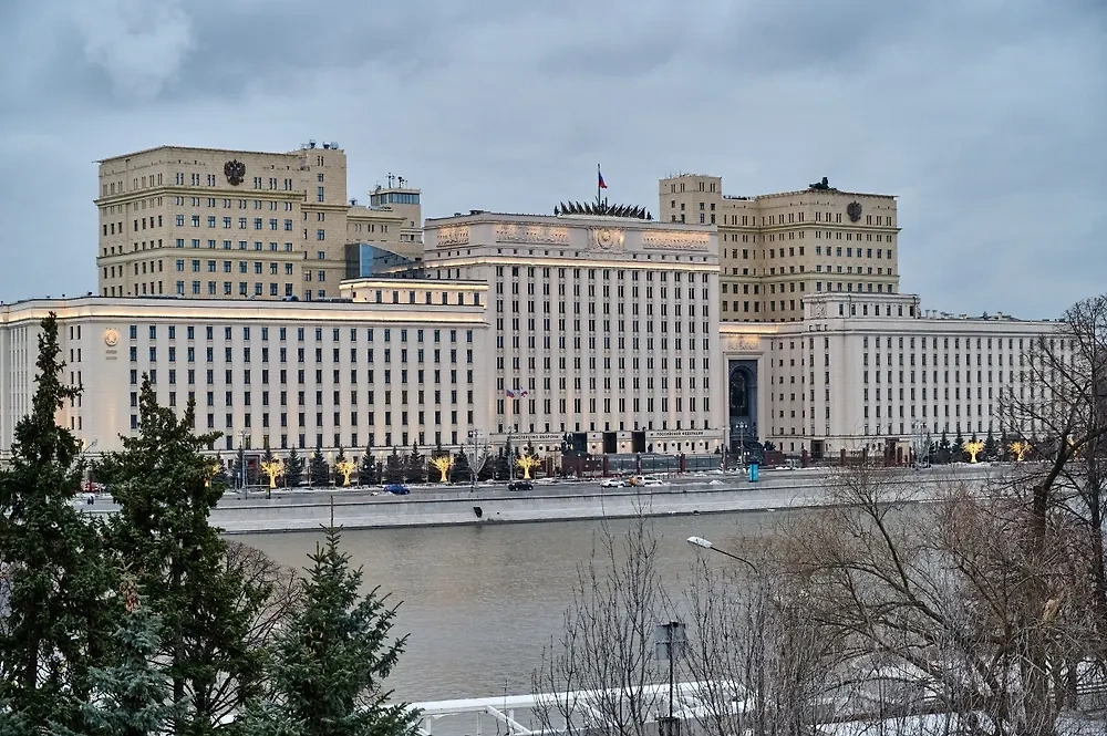 Здание Министерства обороны РФ. Обложка © Shutterstock / FOTODOM / Dmitrii Iakimov