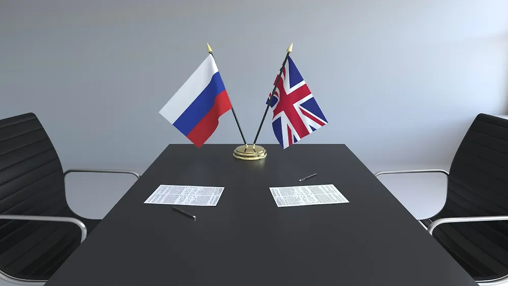 Обложка © Shutterstock / FOTODOM / Novikov Aleksey