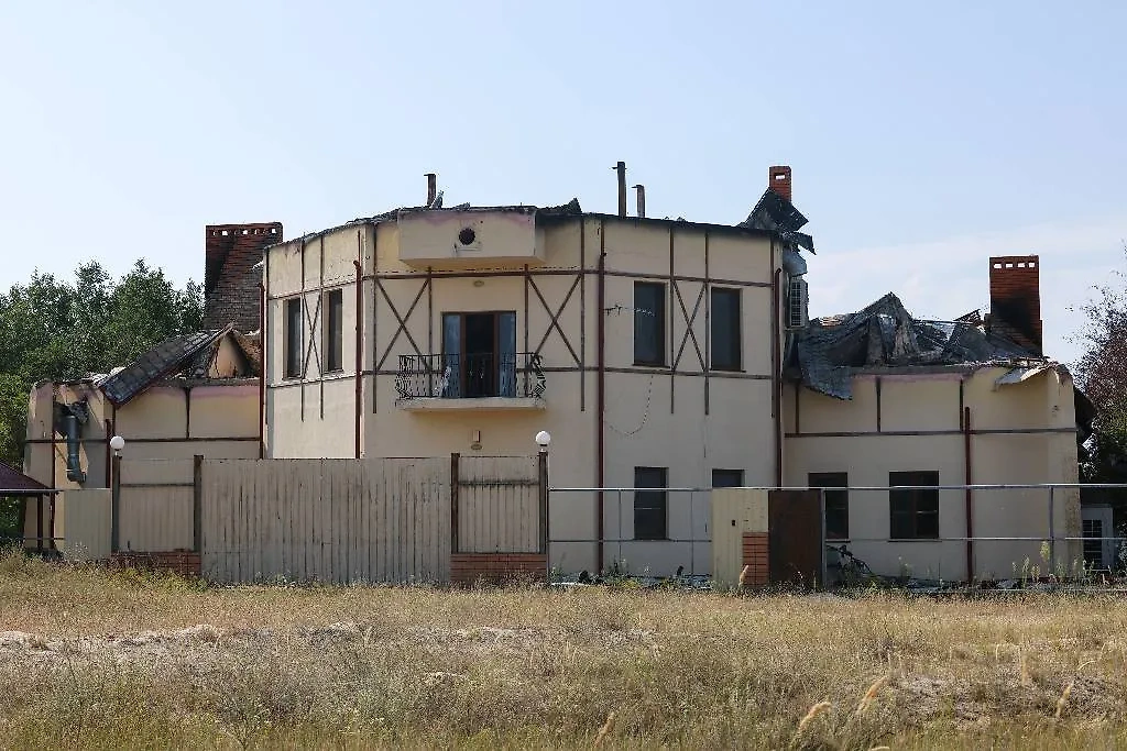 Дом в селе Покровское на Кинбурнской косе, повреждённый при обстреле ВСУ, 2023 год. Фото © ТАСС / Алексей Коновалов