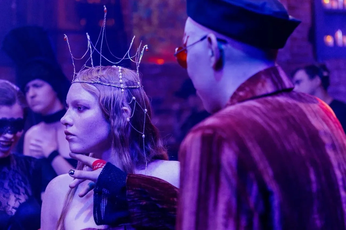 «Неземная», сериал: ангел смерти, травматологи, любовь и судьба. Фото © «Неземная», режиссёр Дарья Мороз, сценаристы Юрий Патренин, Дмитрий Шутко и др. / Kinopoisk 