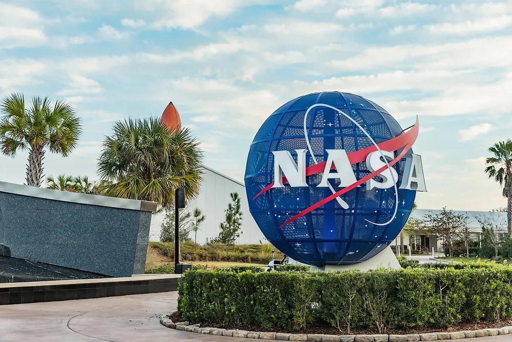 NASA — это уважаемое космическое агентство, которое многие годы тесно сотрудничало со Стивеном Хокингом. © Shutterstock / FOTODOM / Nadezda Murmakova