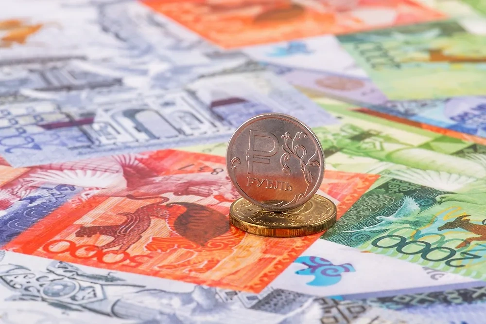 Обложка © Shutterstock / FOTODOM / MaxZolotukhin