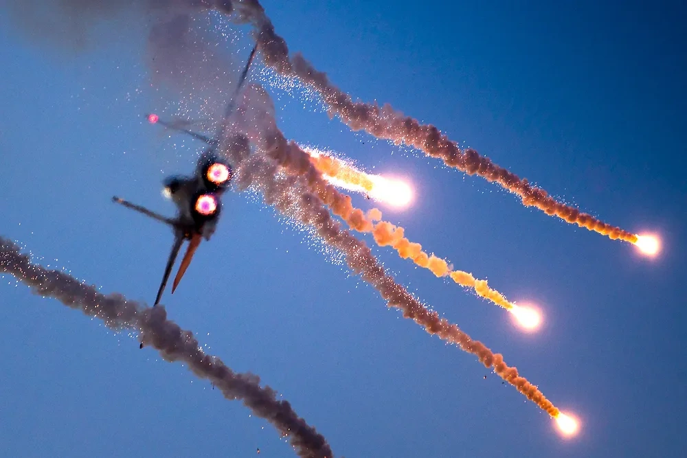 Обложка © Shutterstock / FOTODOM / xnir Photography
