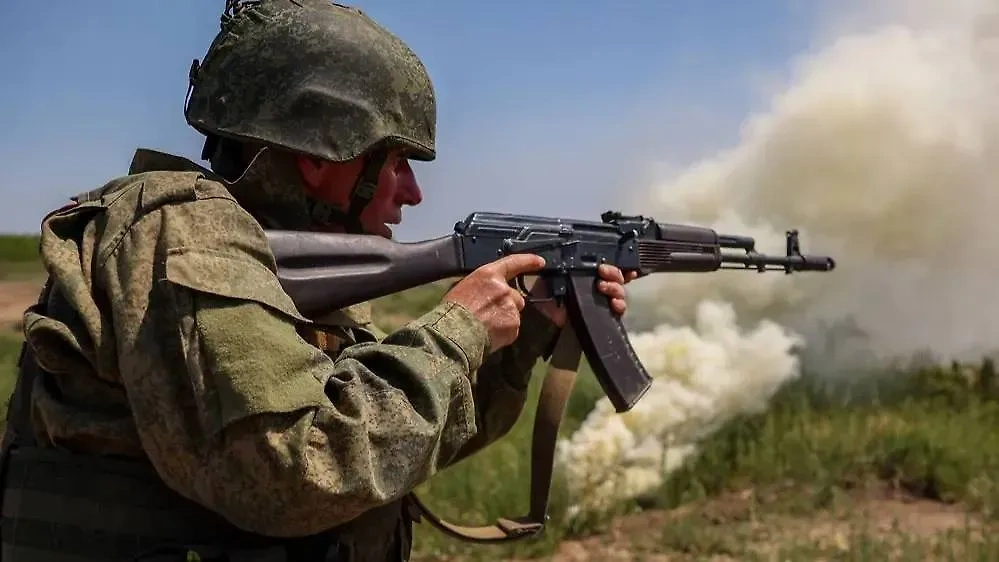 Армия России уничтожает позиции ВСУ в районе Волчанска Харьковской области. Обложка © ТАСС / Александр Река