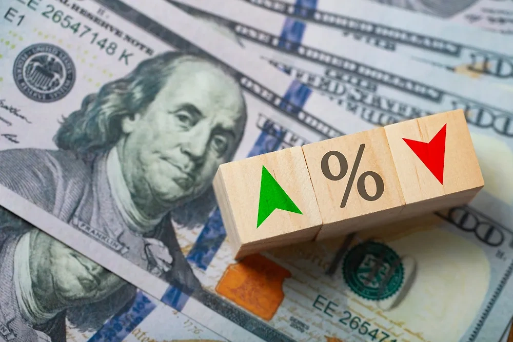 Экономисты сделали прогноз курса рубля с 1 июля 2025 года. Обложка © Shutterstock / FOTODOM / Urem