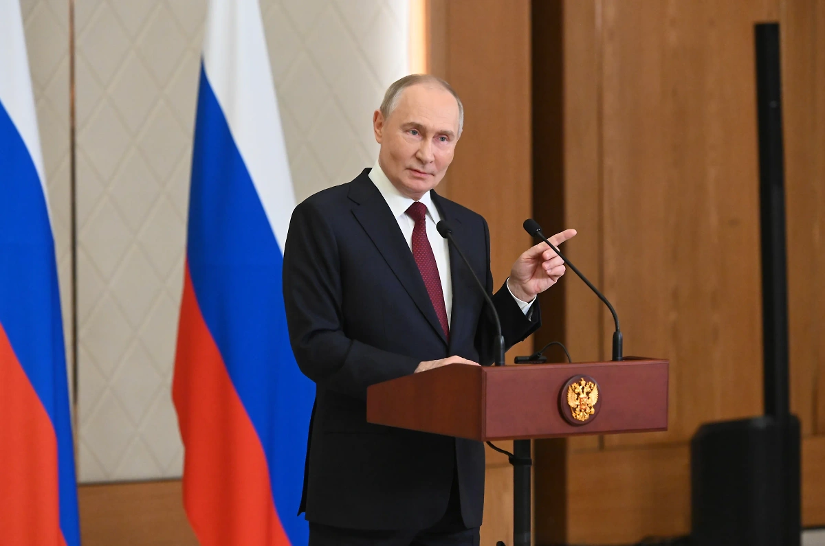 Владимир Путин. Обложка © Life.ru