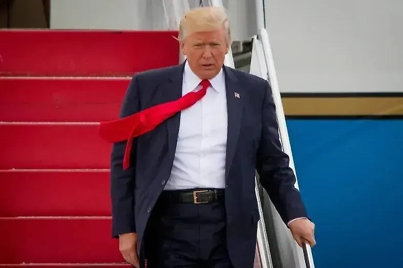 Дональд Трамп. Обложка © Shutterstock / FOTODOM / Michael Candelori
