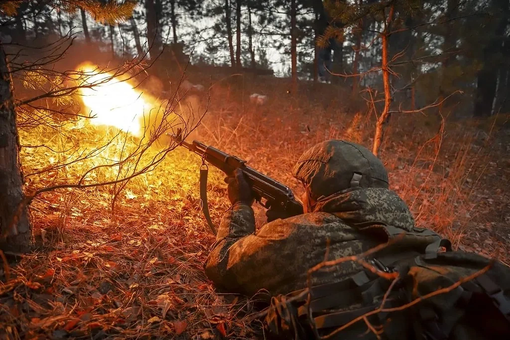 Военнослужащий ВС РФ. Обложка © VK / Минобороны России