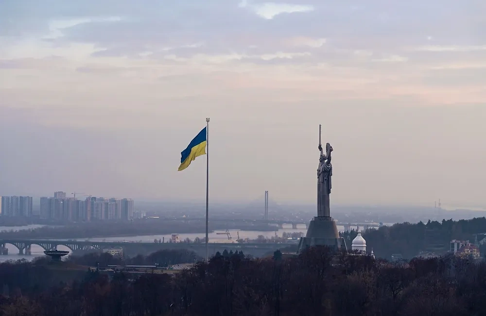 Обложка © Shutterstock / FOTODOM / vikhesse_photography