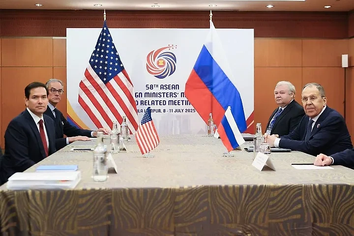 Глава МИД РФ Сергей Лавров и госсекретарь США Марко Рубио на встрече в Куала-Лумпуре. Фото © МИД РФ
