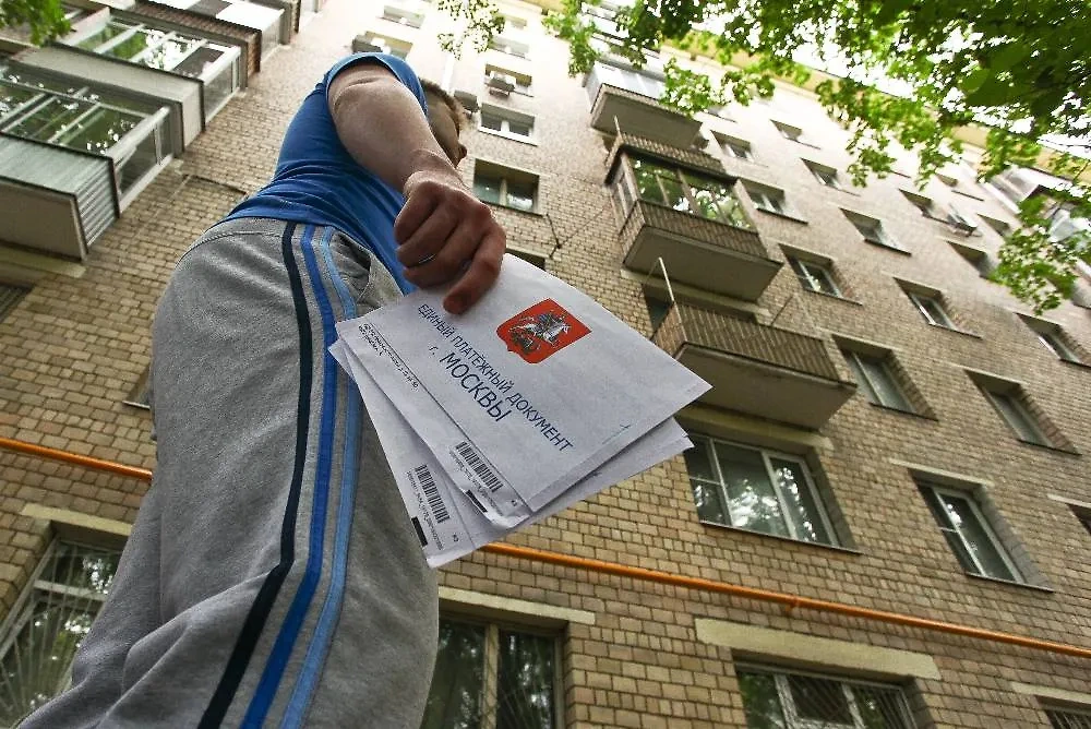 Тарифы на коммунальные услуги в июле 2025 выросли на 12%: как получить субсидию. Фото © ТАСС / Александр Щербак