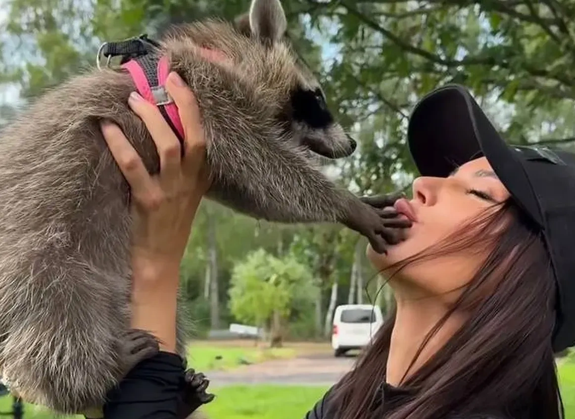 Обложка © Instagram (признан экстремистской организацией и запрещён на территории Российской Федерации)/ samoylovaoxana