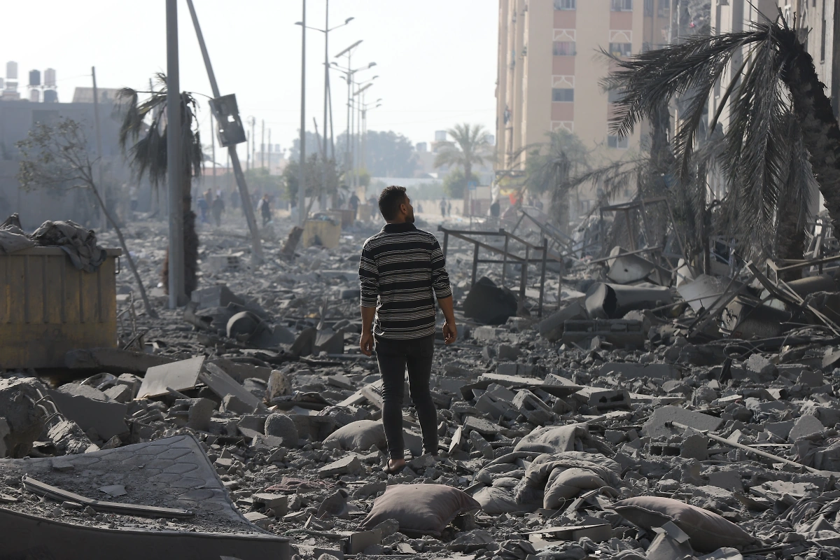 Обложка © Shutterstock / FOTODOM / mohammad abu elsebah