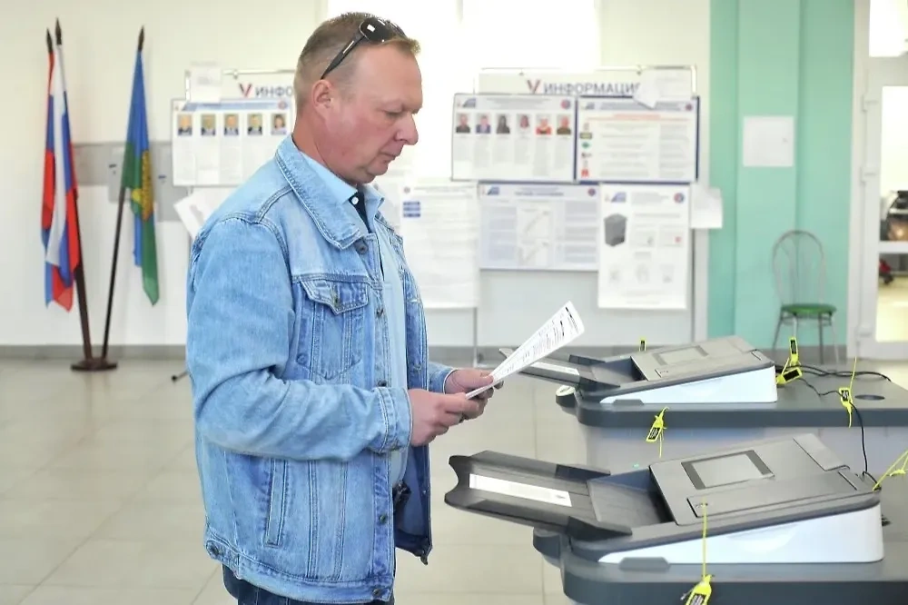 Выборы в региональные парламенты в 2025 — какие партии прошли. Фото © РИА «Новости» / Алексей Сухоруков