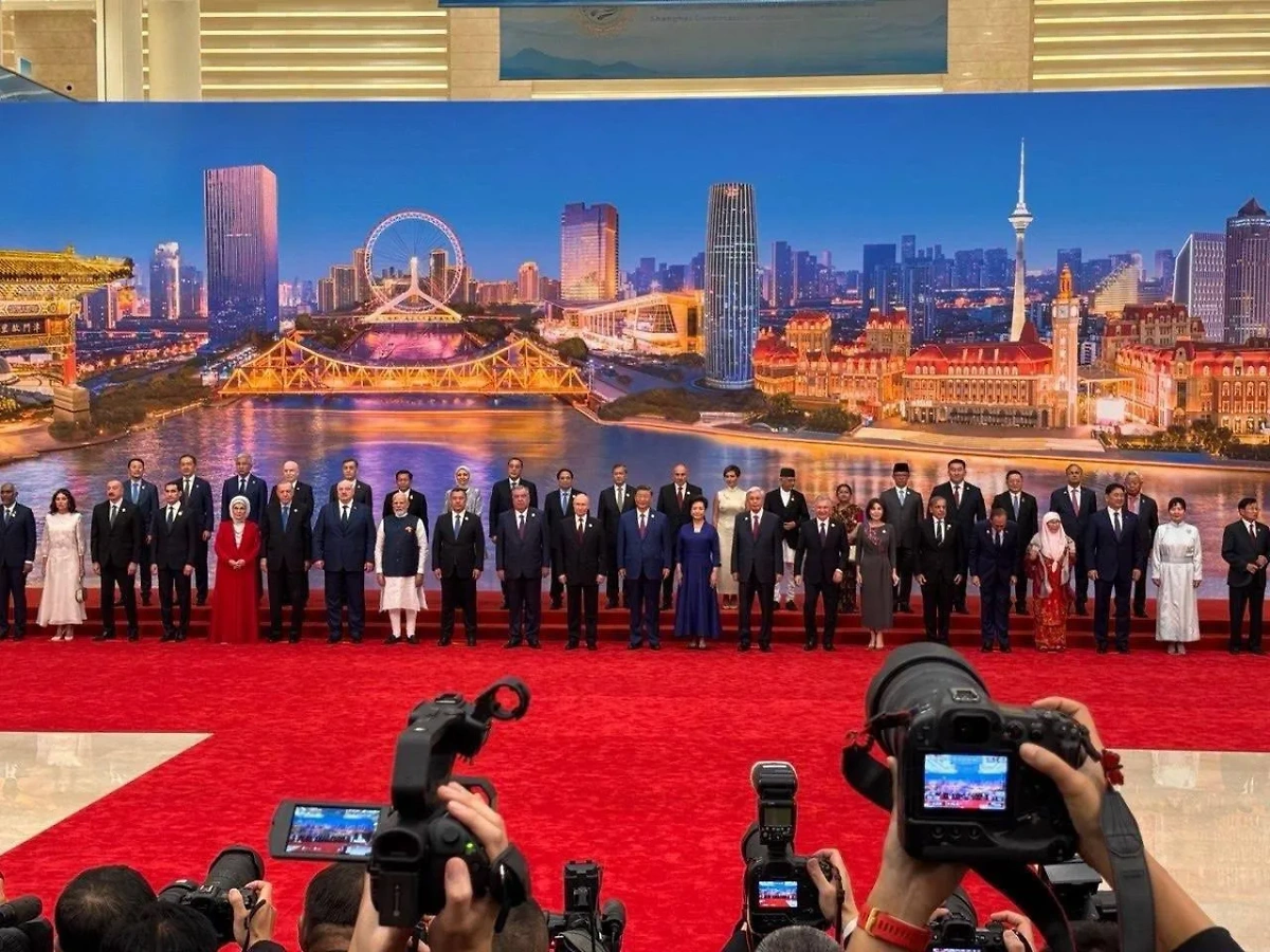 Мировые лидеры на саммите ШОС. Фото © Telegram / Кирилл Дмитриев