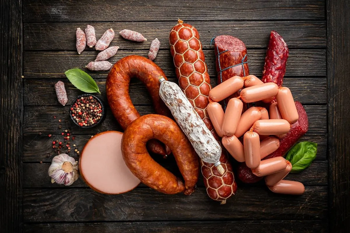 Полуфабрикаты ещё опаснее жареного красного мяса. Даже опаснее жирного мяса. Фото © Shutterstock / FOTODOM / Goskova Tatiana