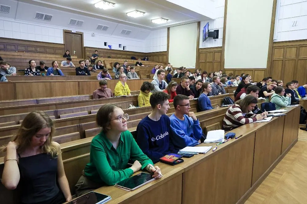 За какие достижения полагается стипендия правительства в 2025 году? Не пропустите! Фото © ТАСС / Наталья Шатохина