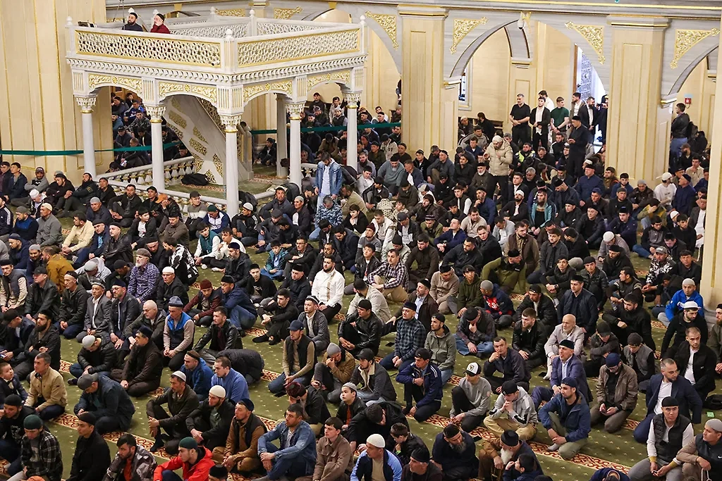 День Арафа нужно провести в молитвах. Фото © ТАСС / Елена Афонина