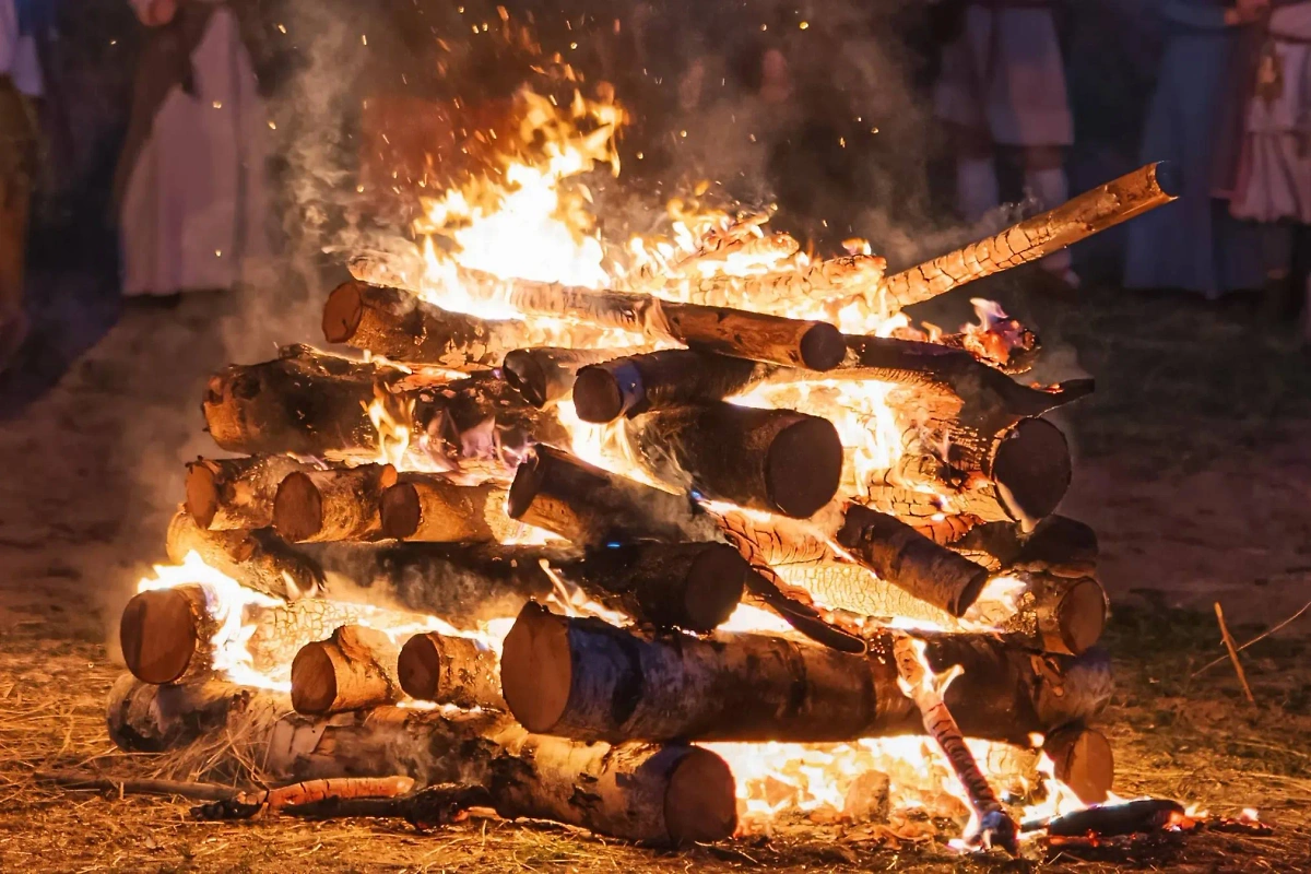 На Страшный день нельзя выходить из дома и издавать громкие звуки. Фото © Shutterstock / FOTODOM / Dawid K Photography