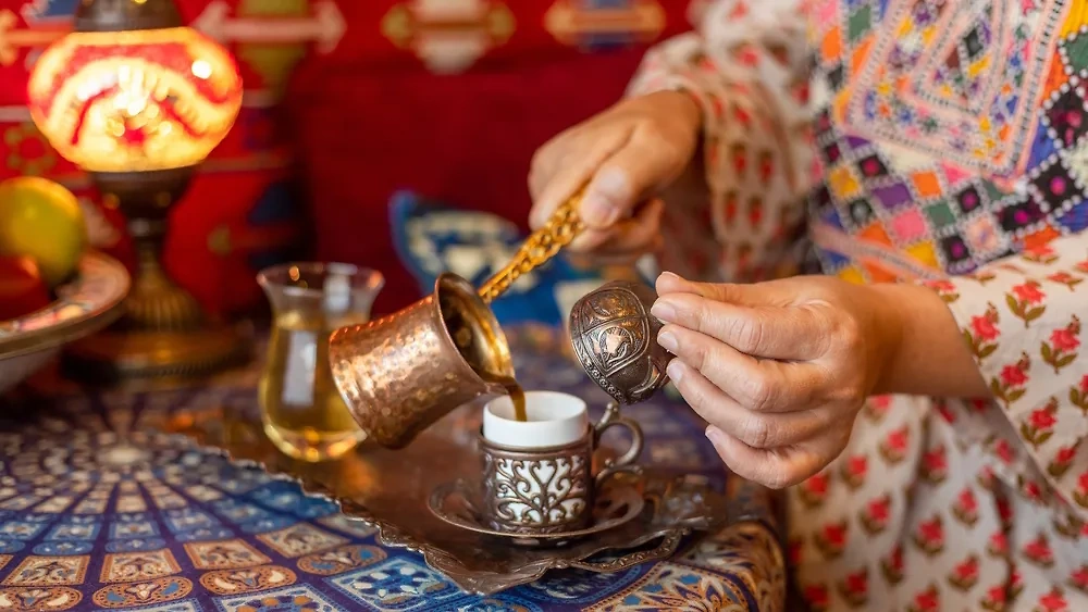 Кофе — важный элемент турецкого сватовства. Фото © Shutterstock / FOTODOM / Toa55