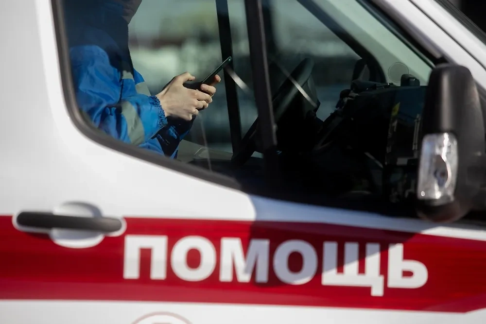 Скорая помощь (иллюстрация). Обложка © Shutterstock / FOTODOM / Salivanchuk Semyon