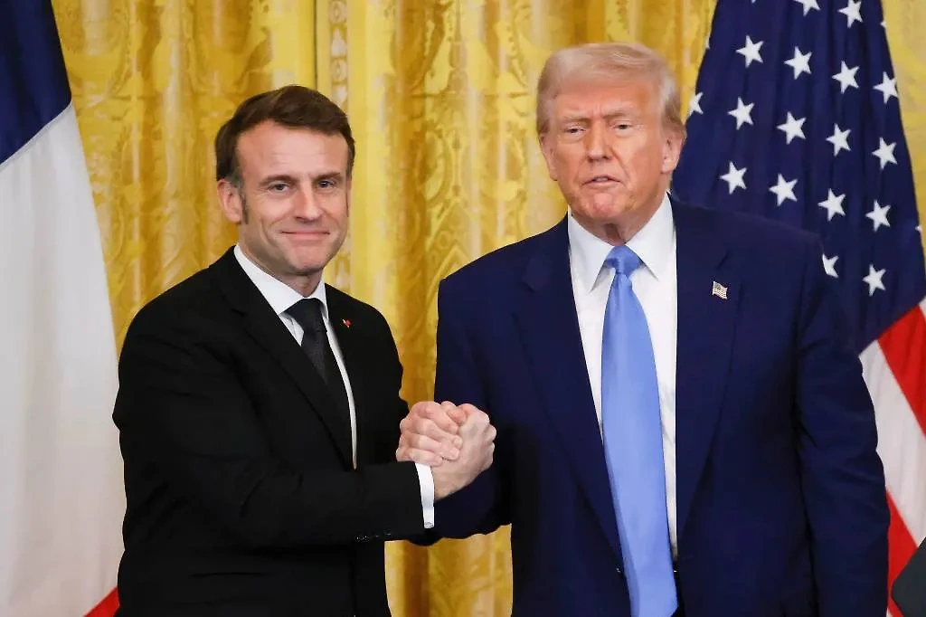 Макрон и Трамп во время встречи в США. Обложка © ТАСС / AP / Ludovic Marin