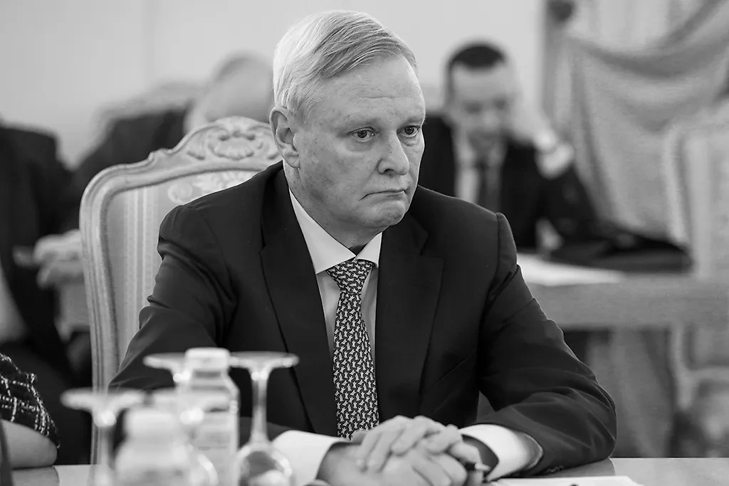 Владимир Титов. Обложка © ТАСС / Пресс-служба МИД РФ