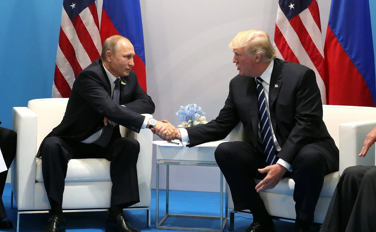 Президент РФ Владимир Путин с президентом США Дональдом Трампом. Фото © kremlin.ru