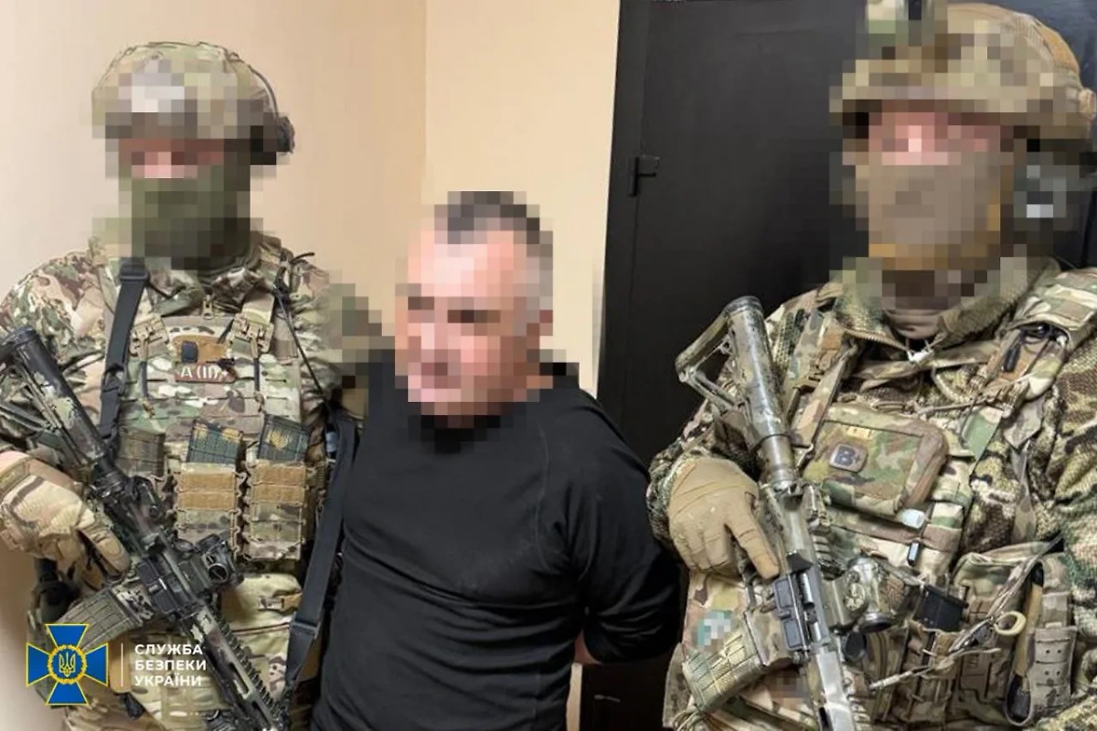 Мужчина, задержанный по подозрению в убийстве Ганула. Обложка © Служба безопасности Украины