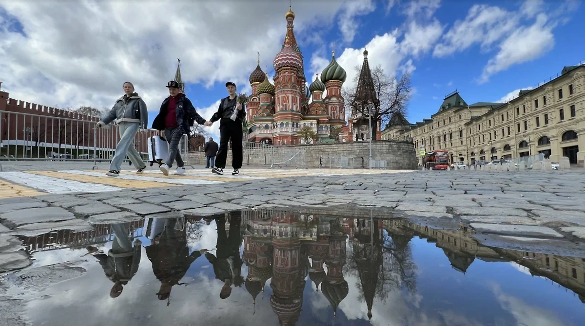 ВВП России впервые преодолел отметку в 200 трлн рублей. Обложка © Life.ru
